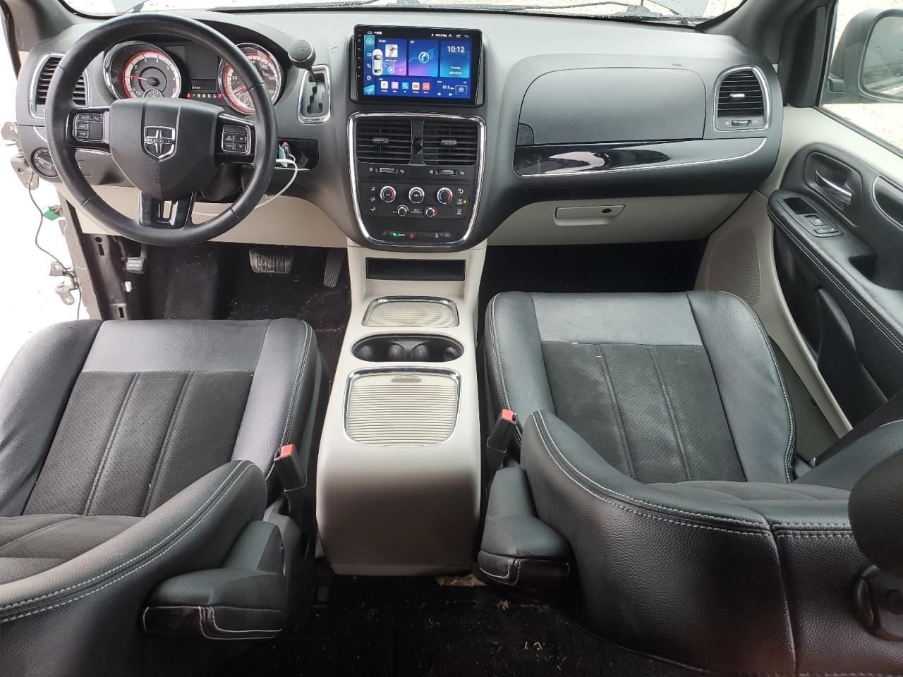 2019 Dodge Caravan - Image 8