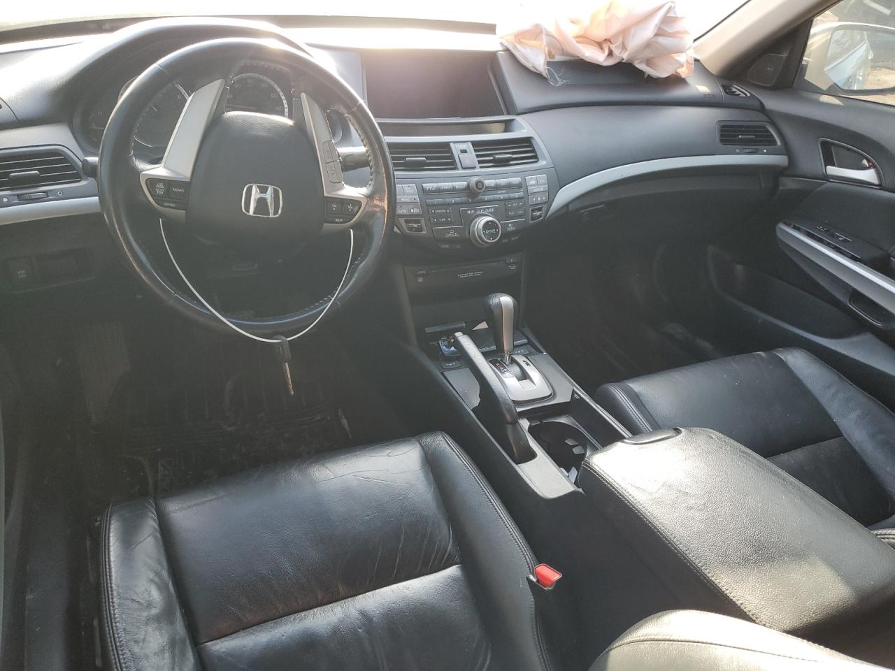 2010 Honda Accord - Image 8
