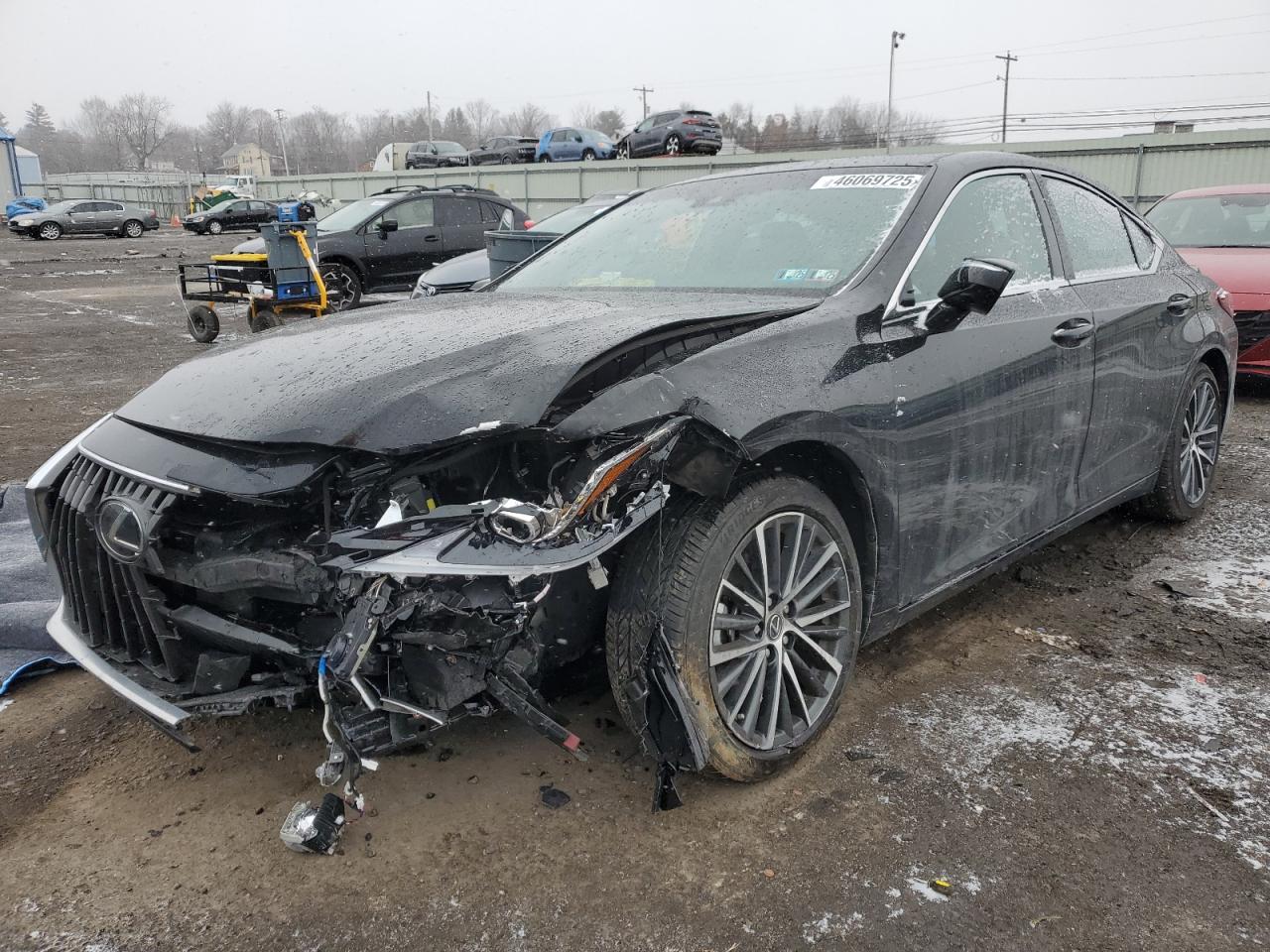2023 Lexus ES - Image 1