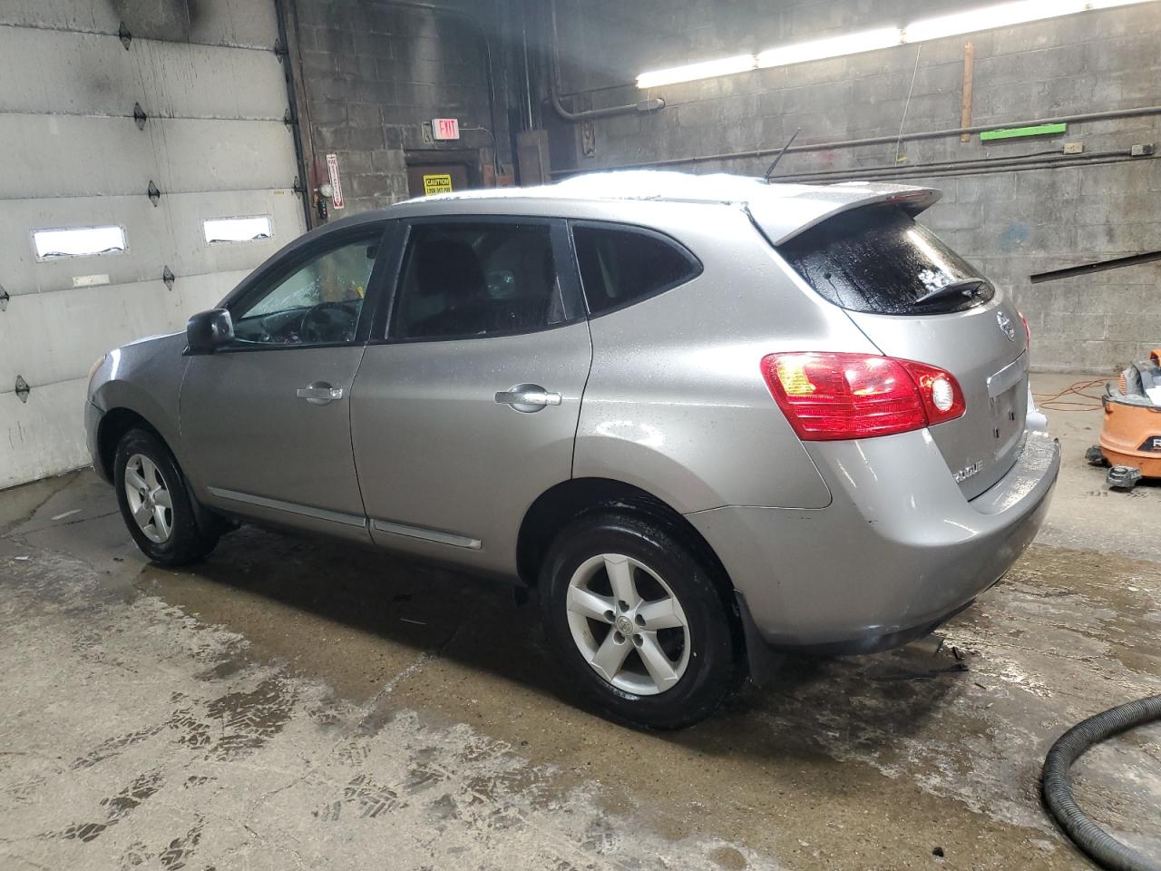 2012 Nissan Rogue - Image 2