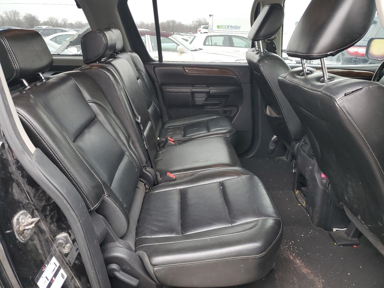 2010 Nissan Armada - Image 11