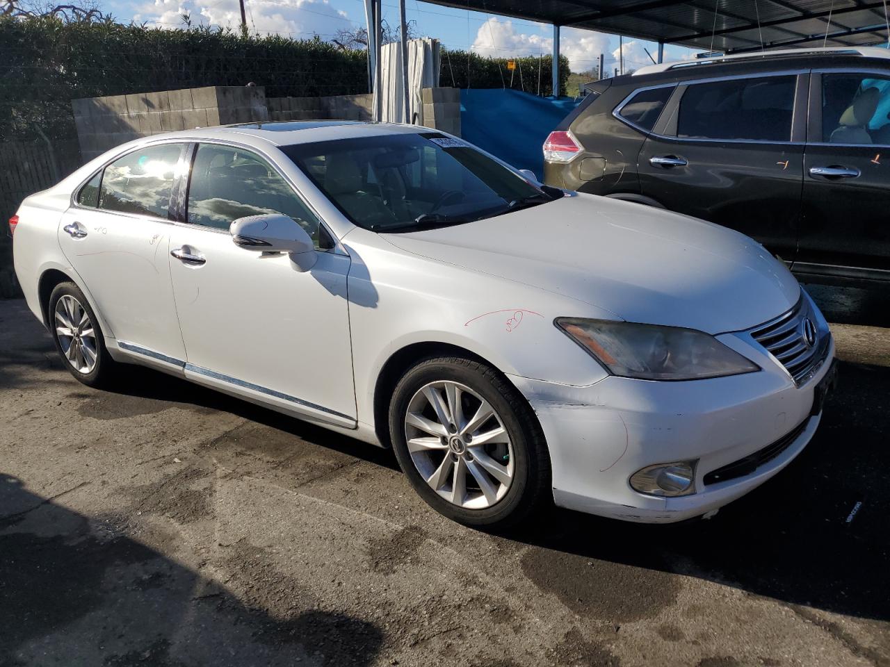 2010 Lexus ES - Image 4