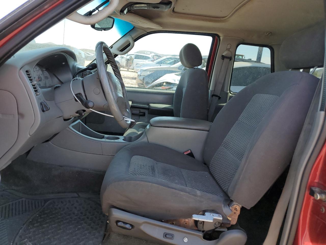2003 Ford Explorer - Image 7