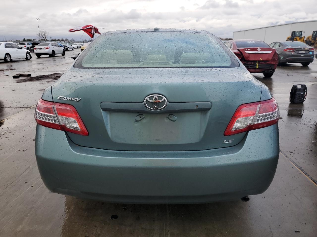2010 Toyota Camry - Image 6