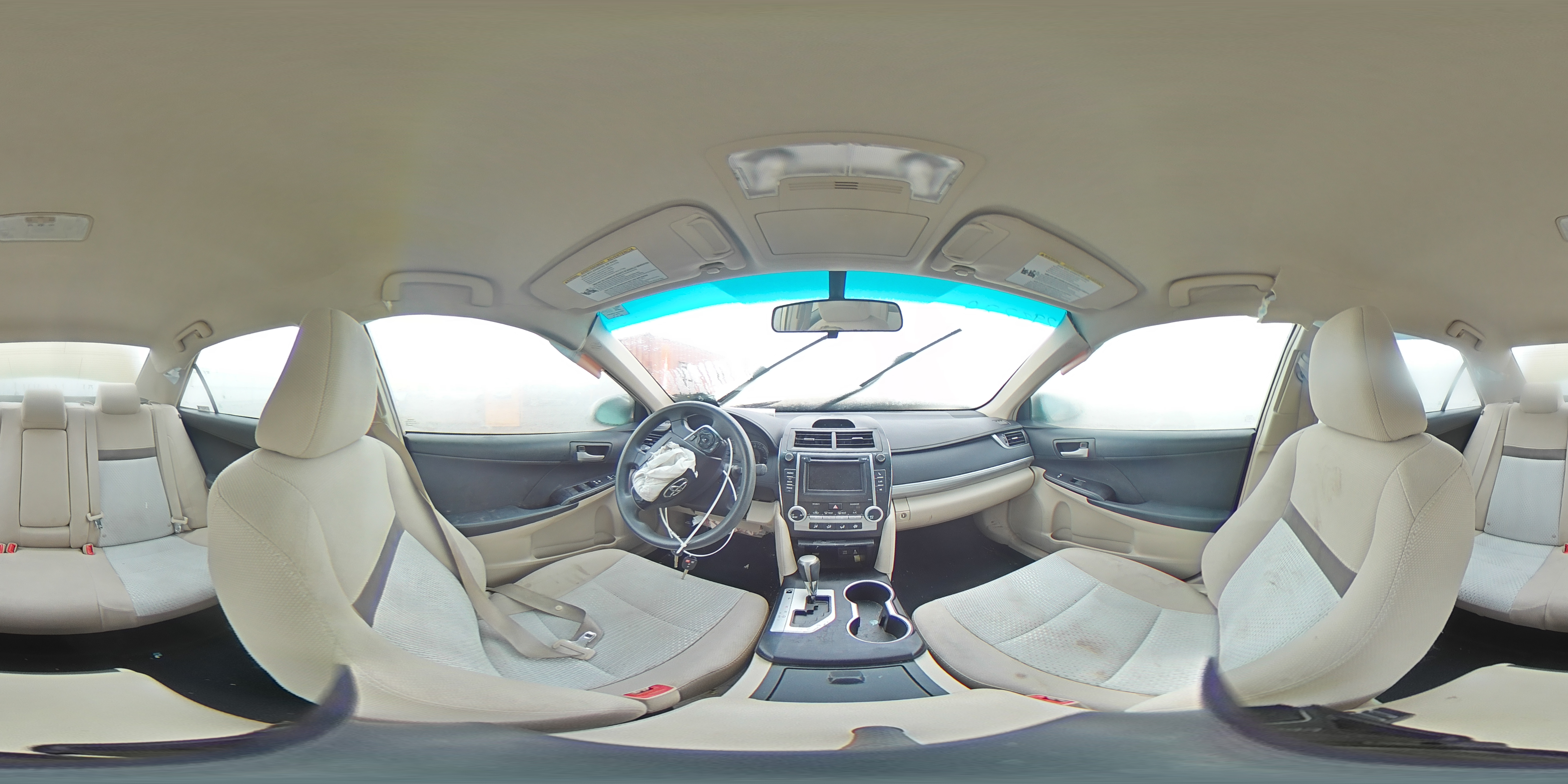 2012 Toyota Camry - Image 12