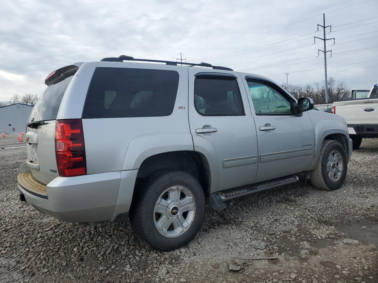 2011 Chevrolet Tahoe - Image 3