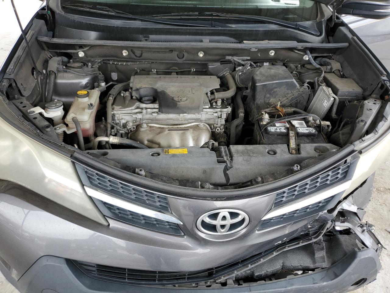 2015 Toyota RAV 4 - Image 13