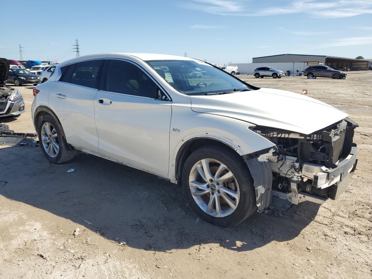 2017 Infiniti QX30 - Image 4