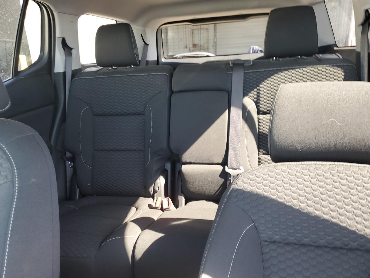 2017 GMC Acadia - Image 10