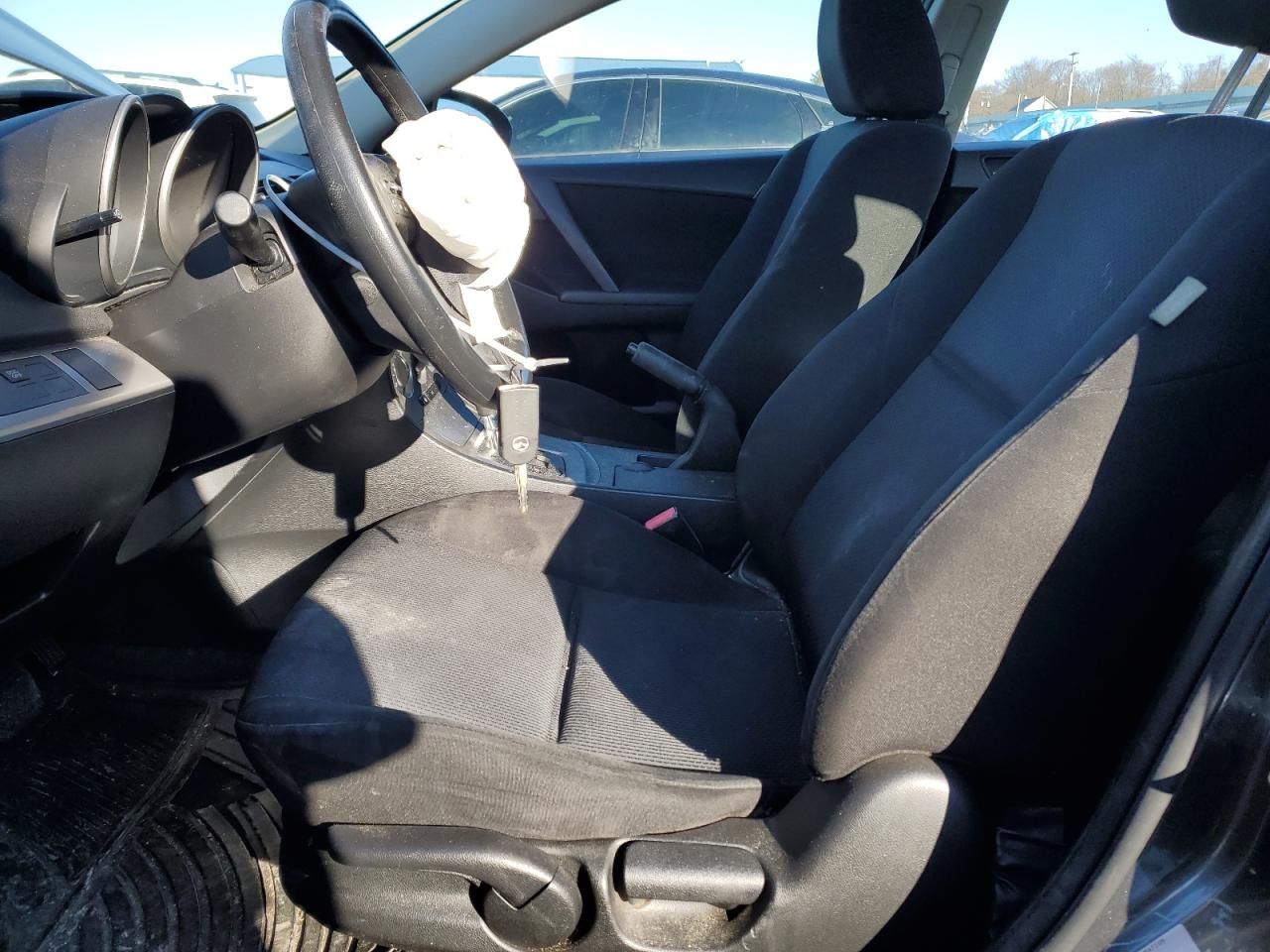 2011 Mazda 3 - Image 7