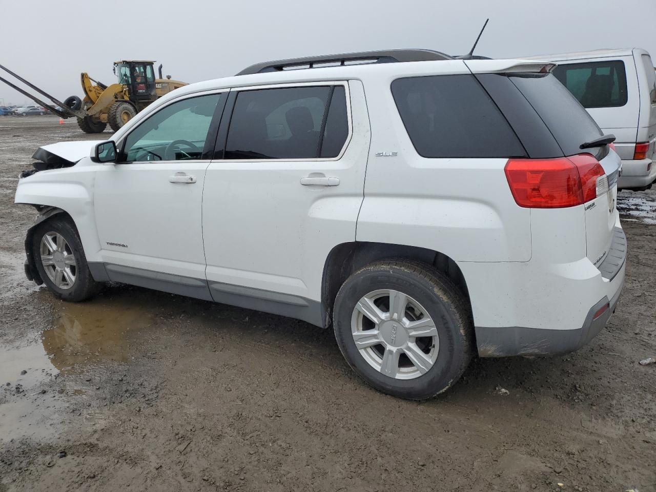2014 GMC Terrain - Image 2