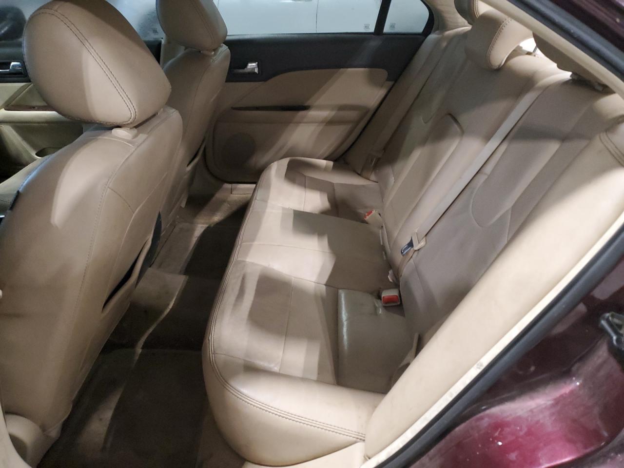 2011 Ford Fusion - Image 10