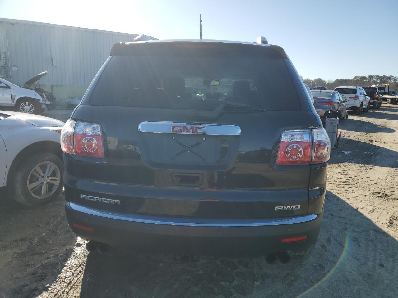 2012 GMC Acadia - Image 6