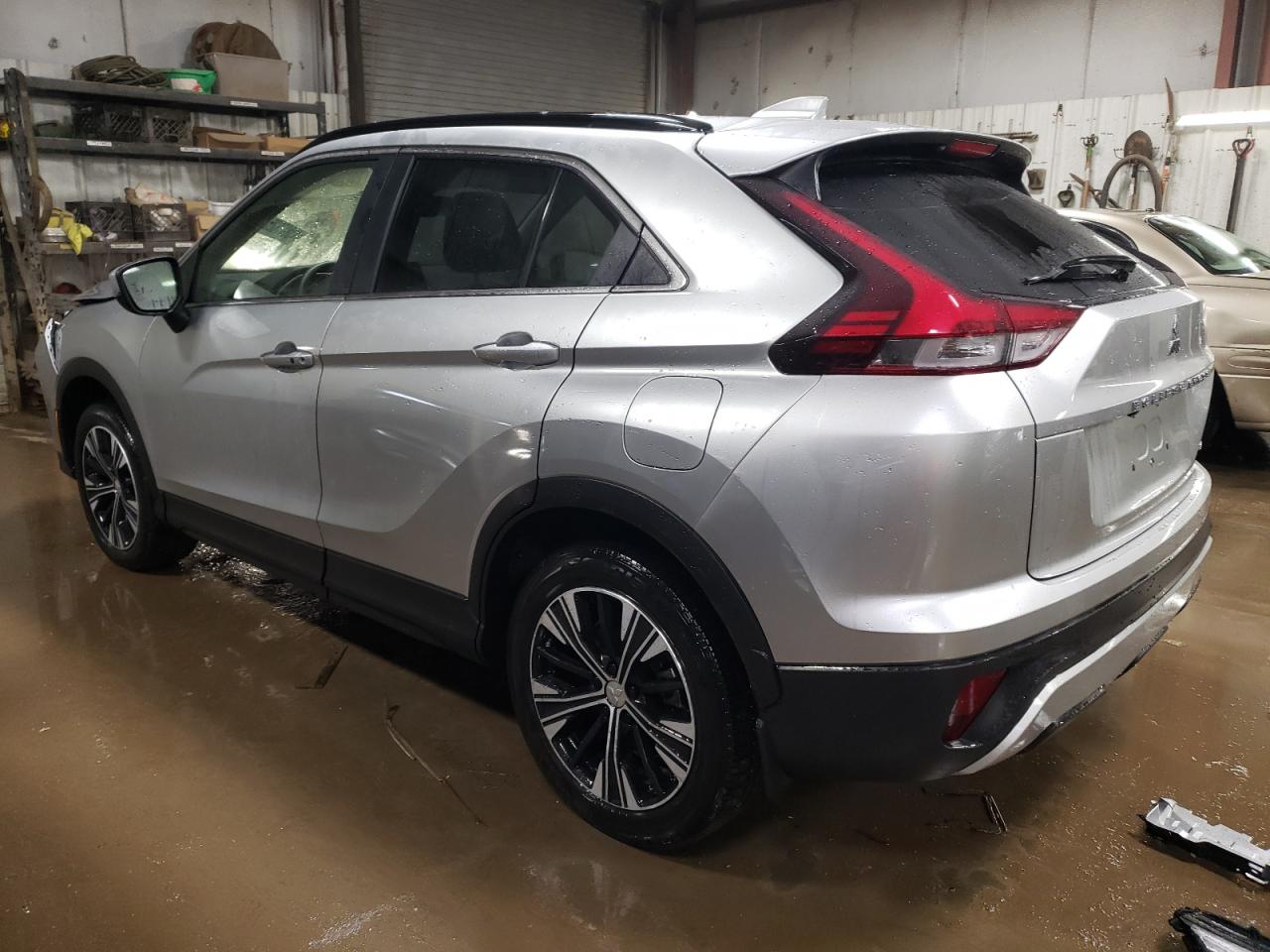 2022 Mitsubishi Eclipse - Image 2