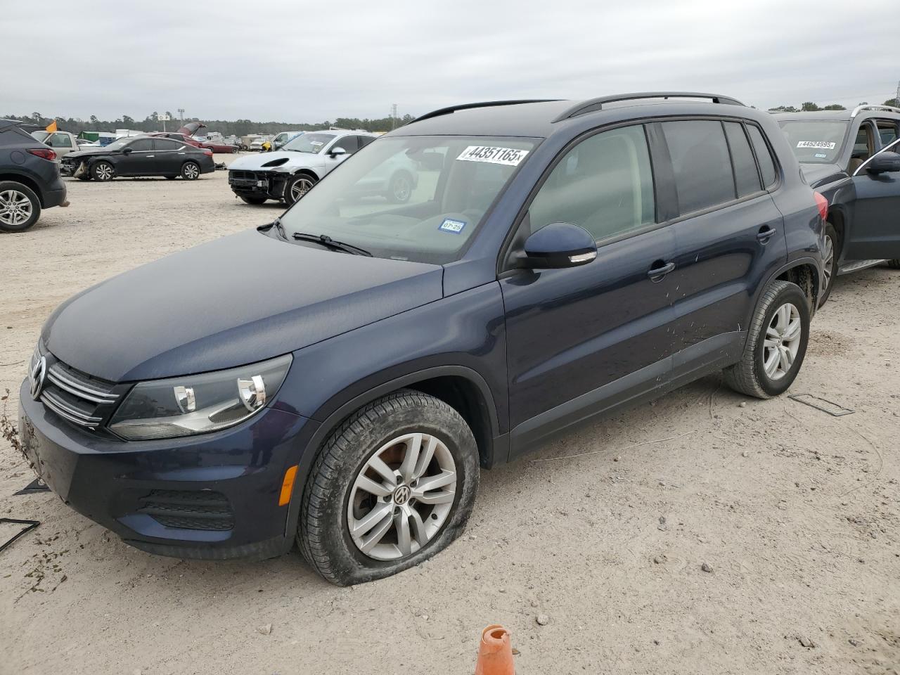 2016 Volkswagen Tiguan - Image 1
