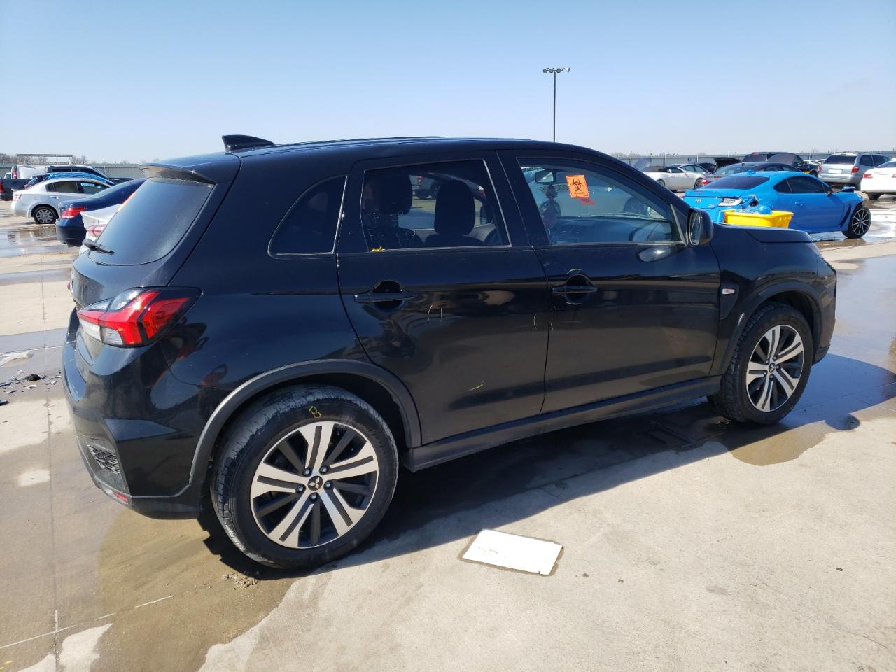 2021 Mitsubishi Outlander - Image 3