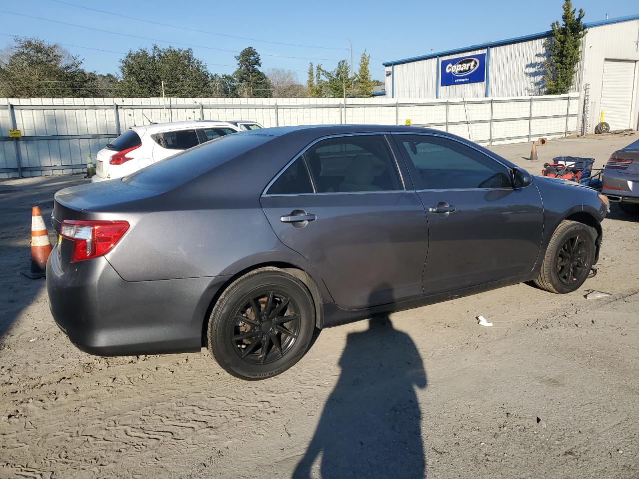 2014 Toyota Camry - Image 3