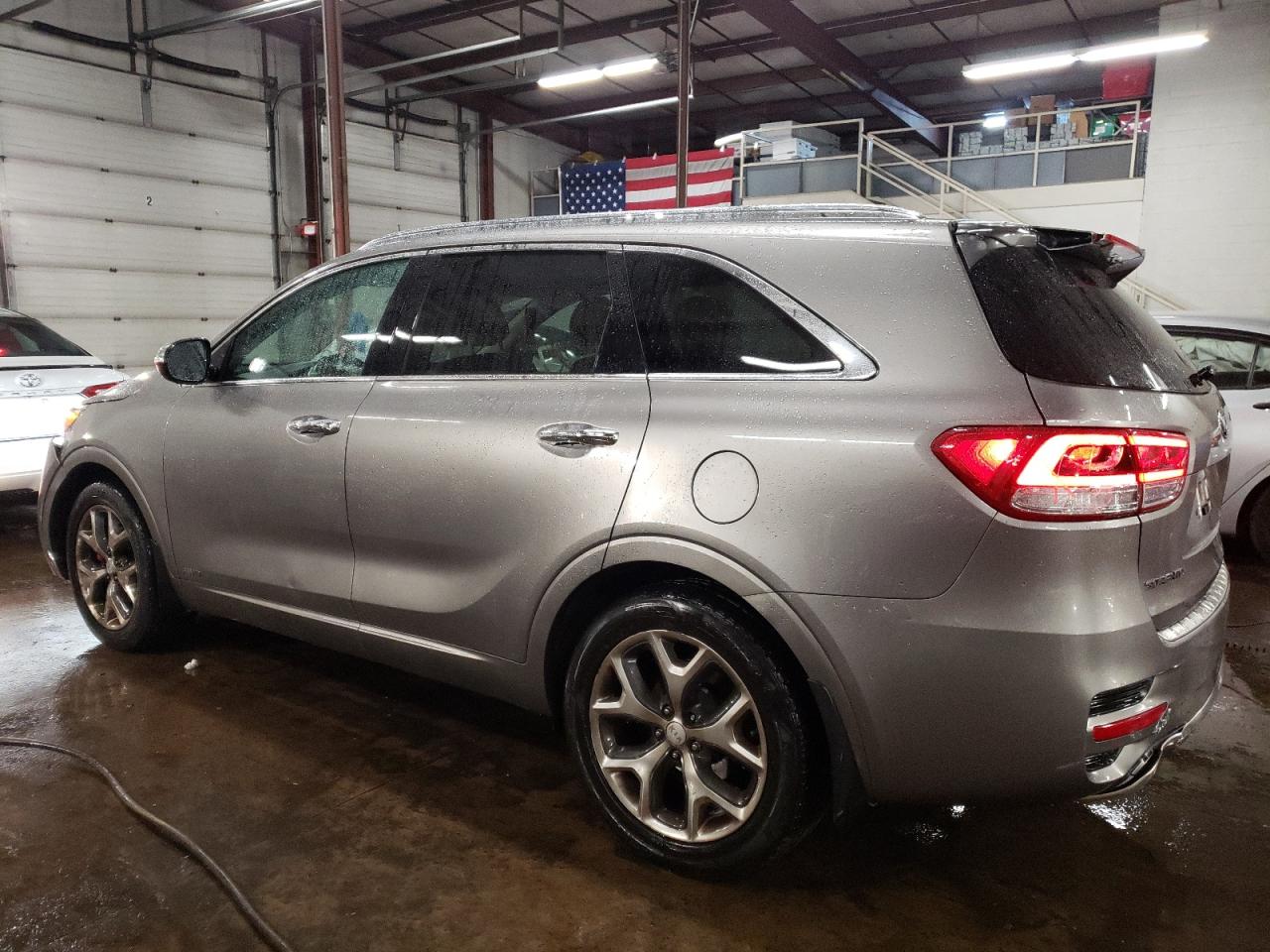 2018 Kia Sorento - Image 2