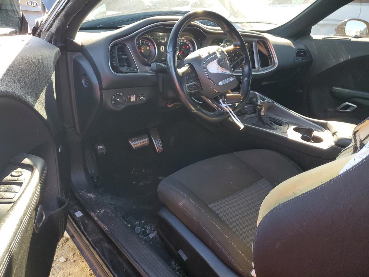 2021 Dodge Challenger - Image 8