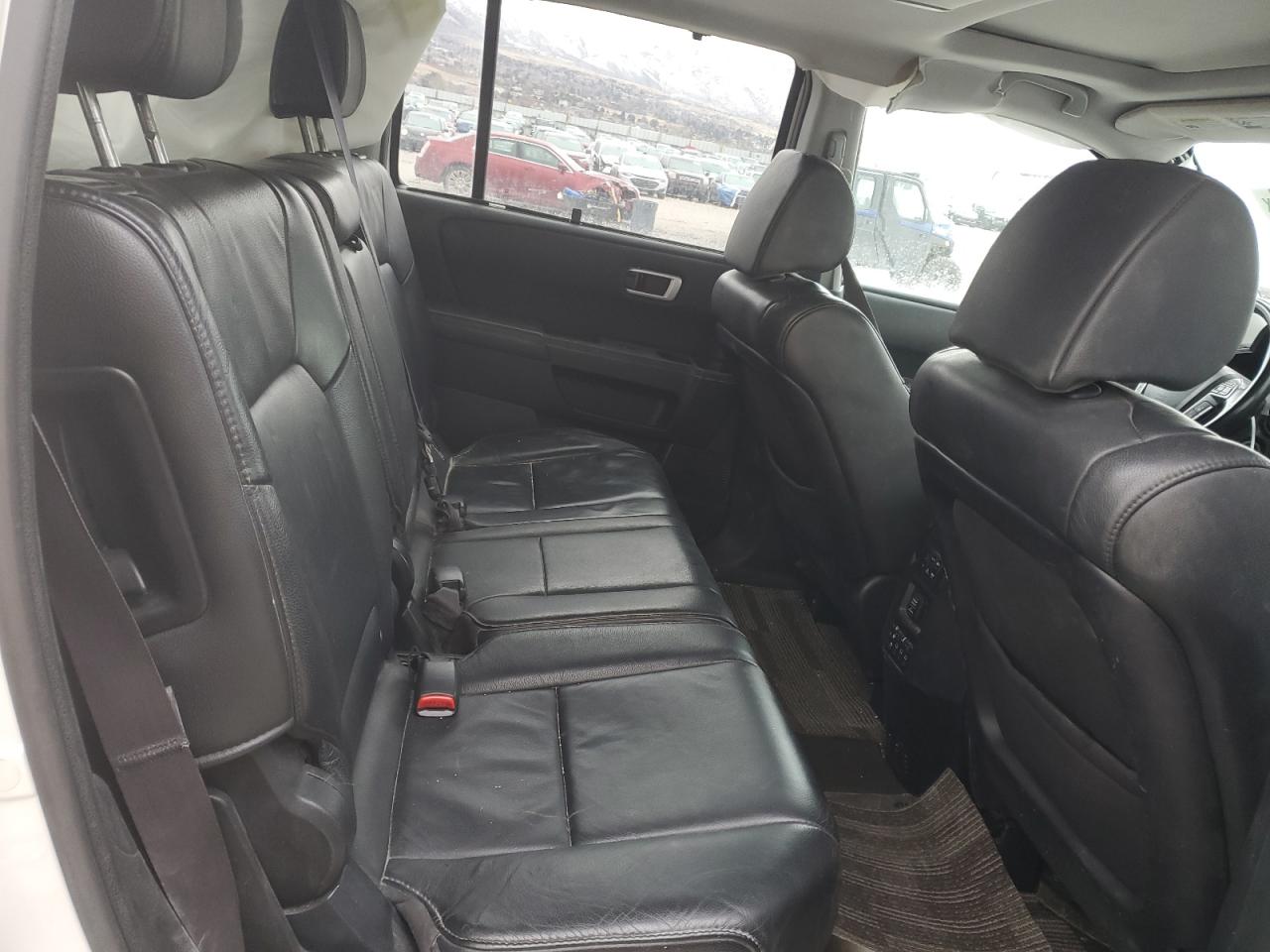 2014 Honda Pilot - Image 11