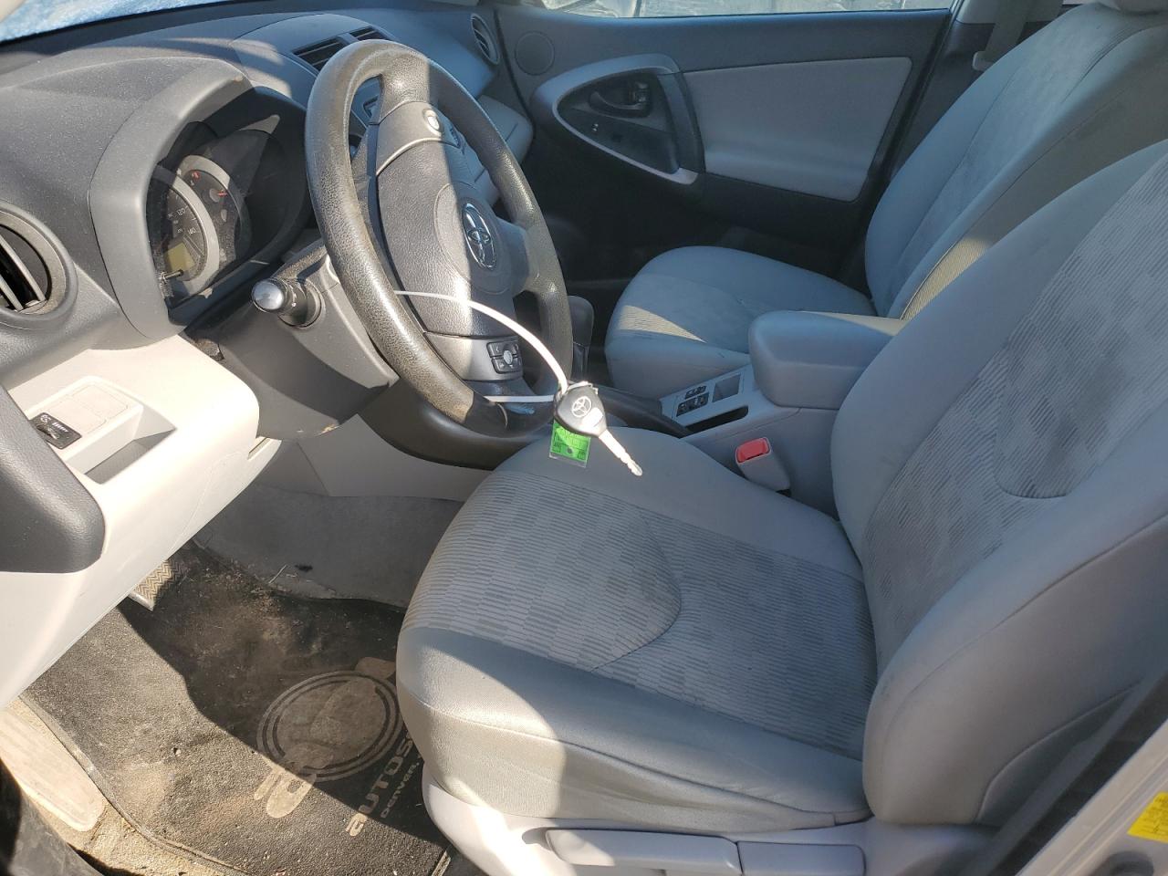 2012 Toyota RAV 4 - Image 7