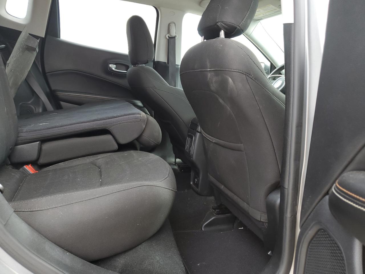 2021 Jeep Compass - Image 10