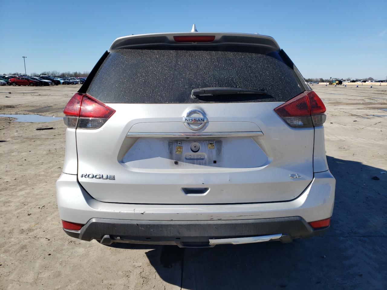 2018 Nissan Rogue - Image 6