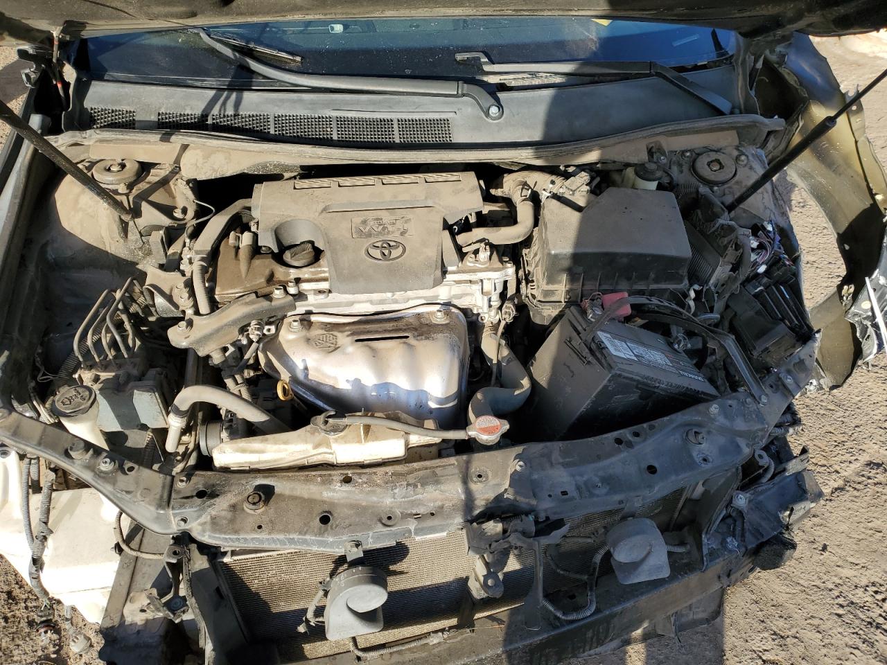 2016 Toyota Camry - Image 11