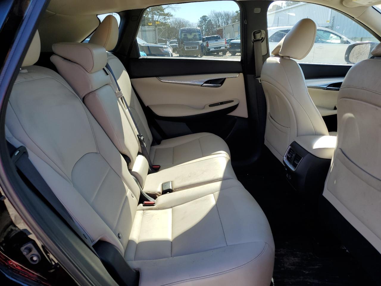 2019 Infiniti QX50 - Image 11