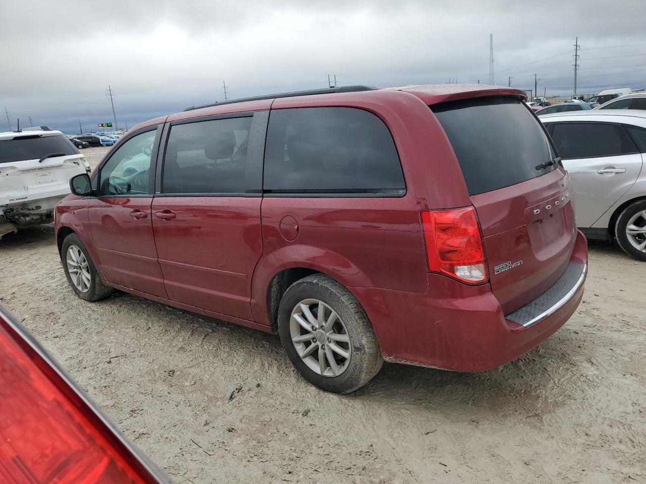 2014 Dodge Caravan - Image 2