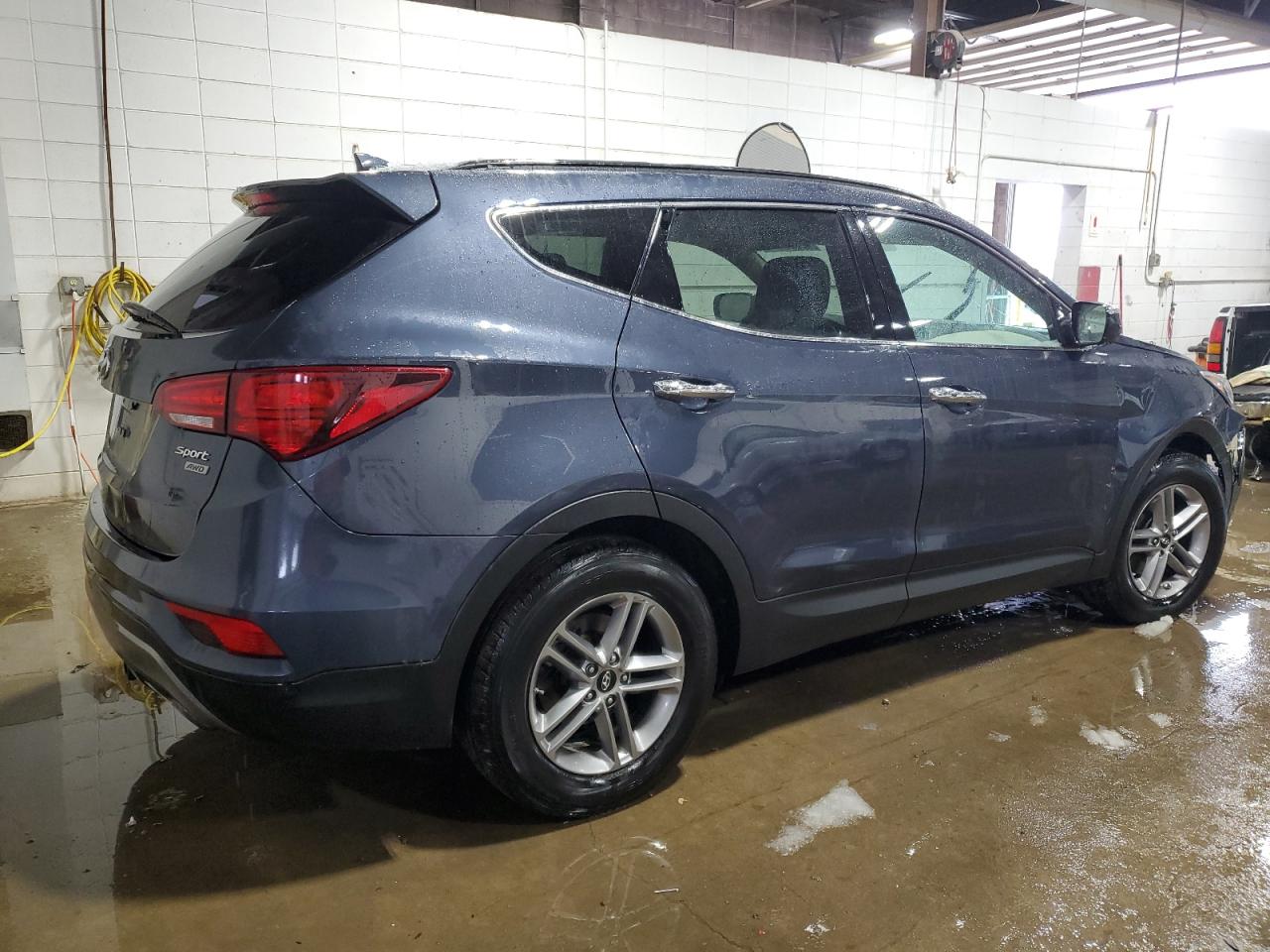 2018 Hyundai Santa Fe - Image 3
