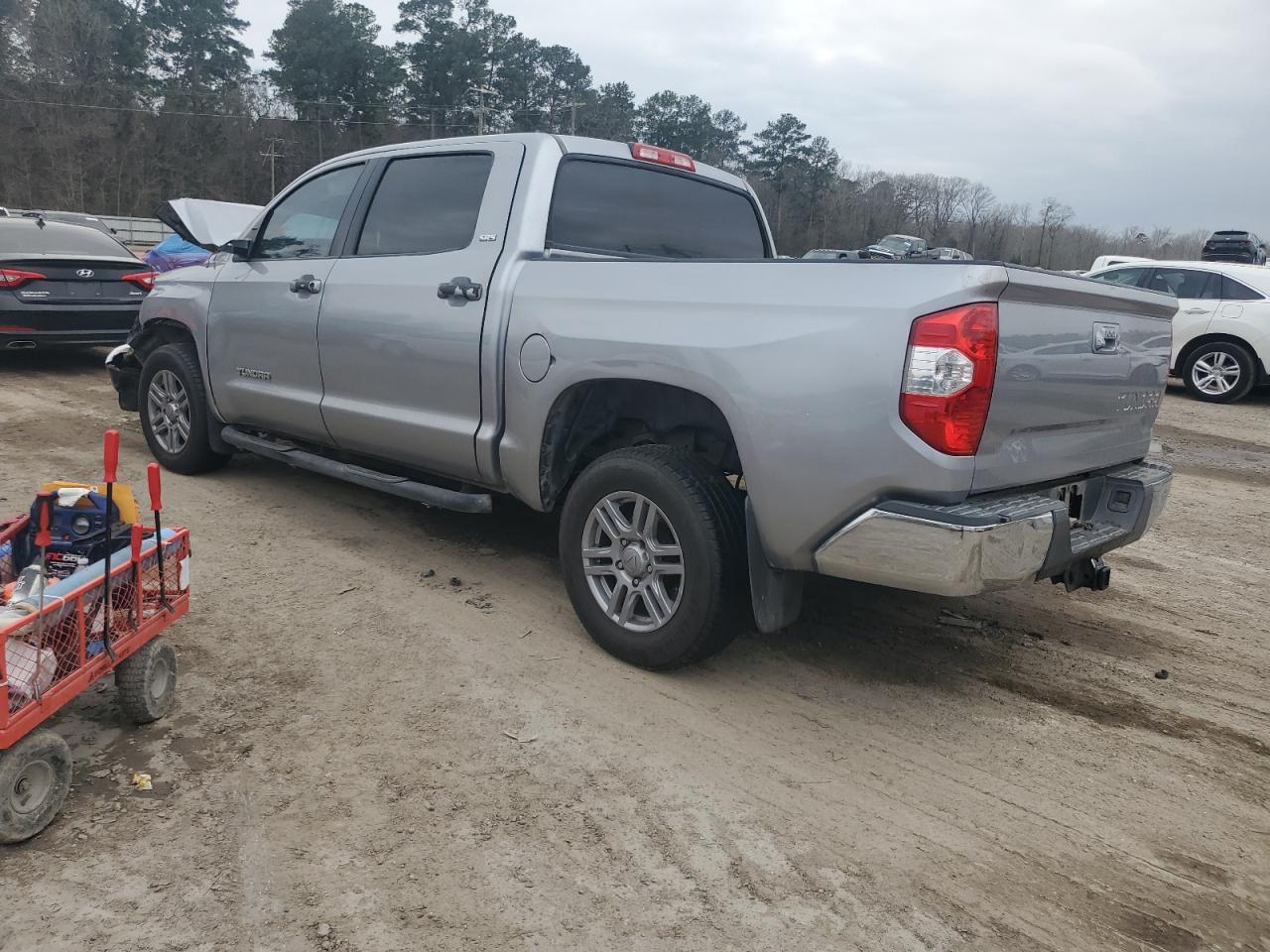 2015 Toyota Tundra - Image 2