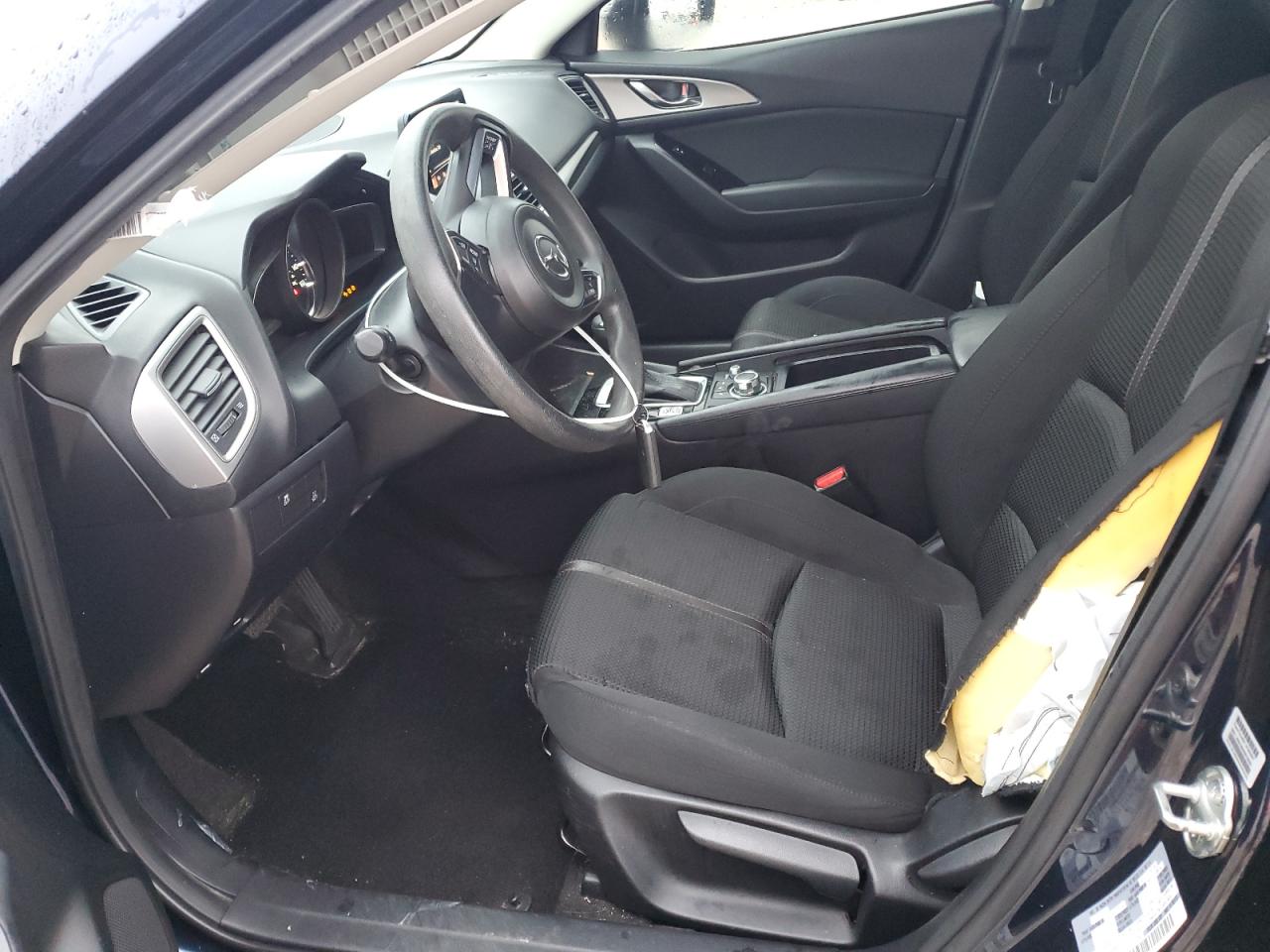 2018 Mazda 3 - Image 7