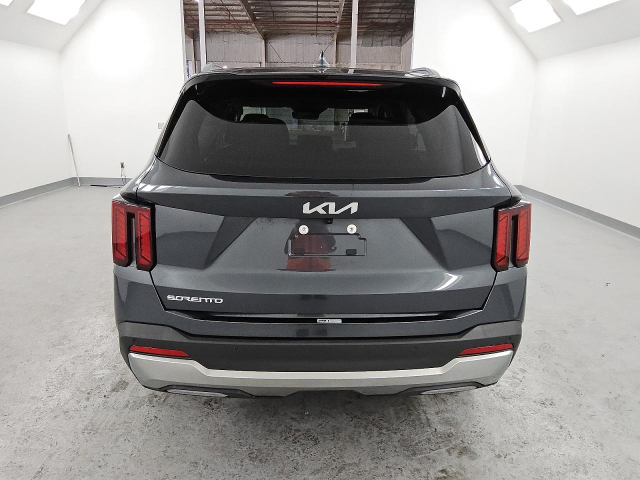 2024 Kia Sorento - Image 6
