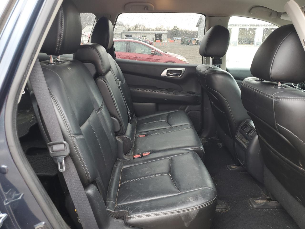 2014 Nissan Pathfinder - Image 11