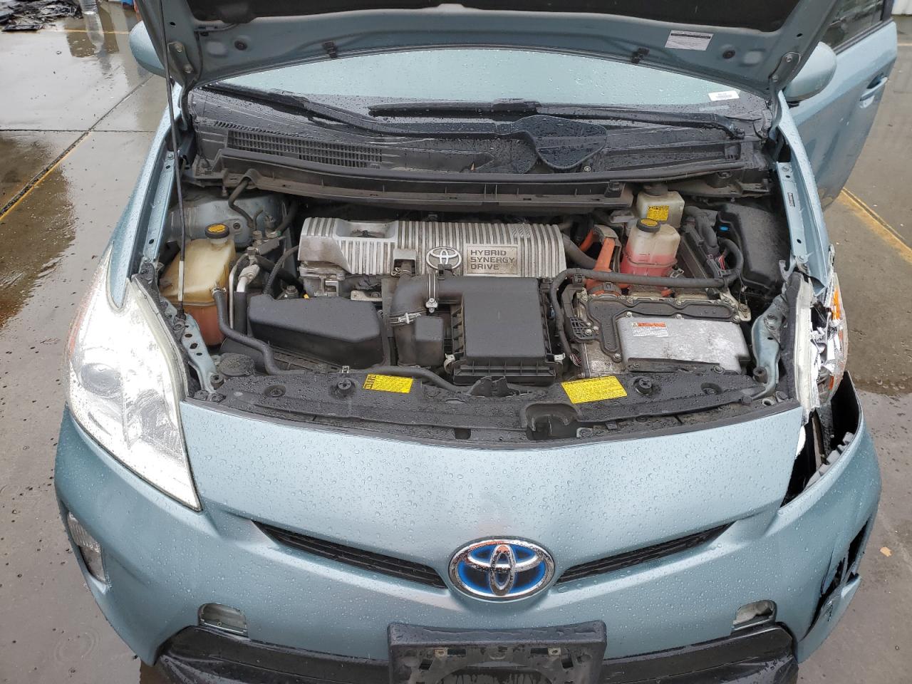 2012 Toyota Prius - Image 11