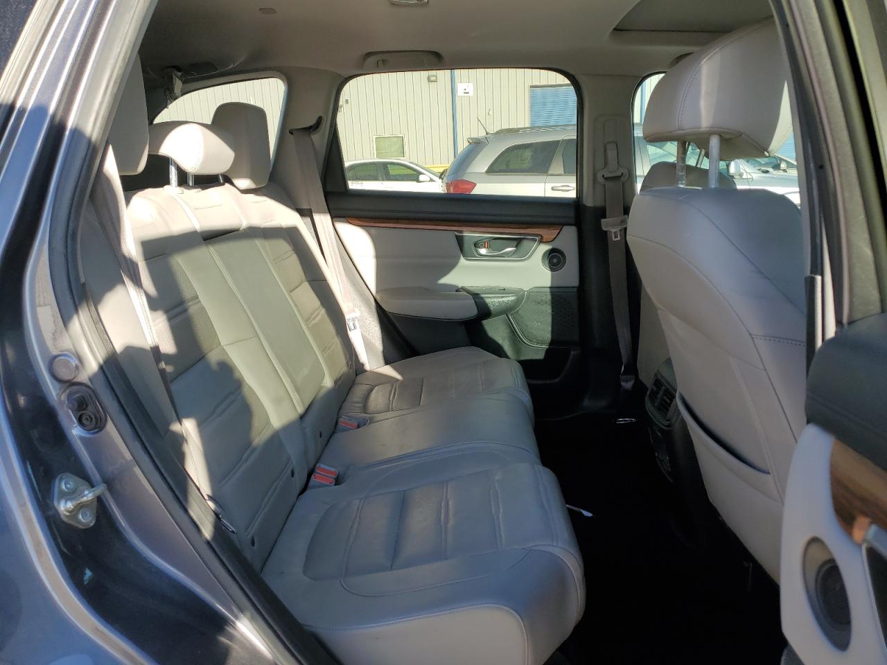 2017 Honda CR-V - Image 11