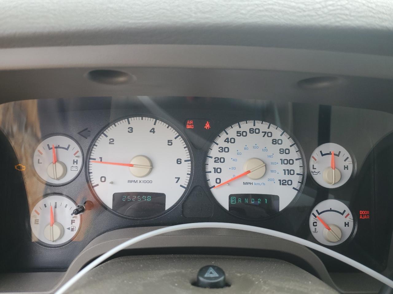 2004 Dodge Ram 1500 St VIN: 1D7HA18D84J213491 Lot: 43766235