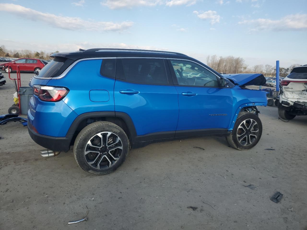 2022 Jeep Compass - Image 3