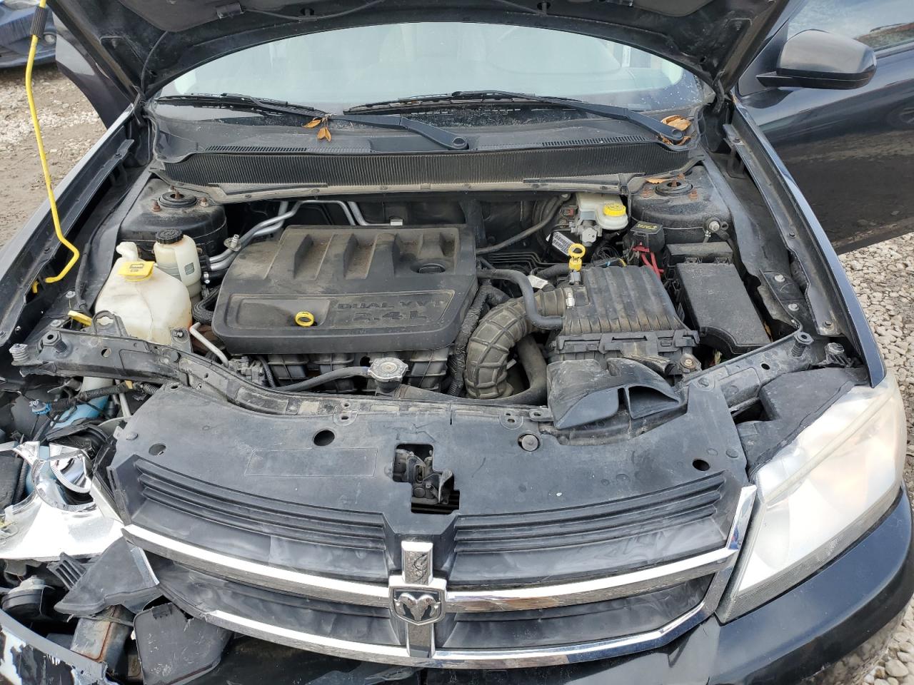 2010 Dodge Avenger - Image 11