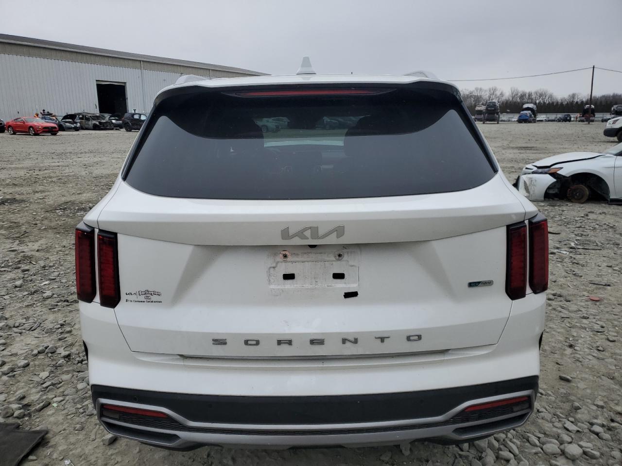 2022 Kia Sorento - Image 6