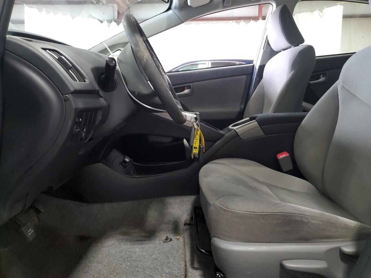 2013 Toyota Prius - Image 7