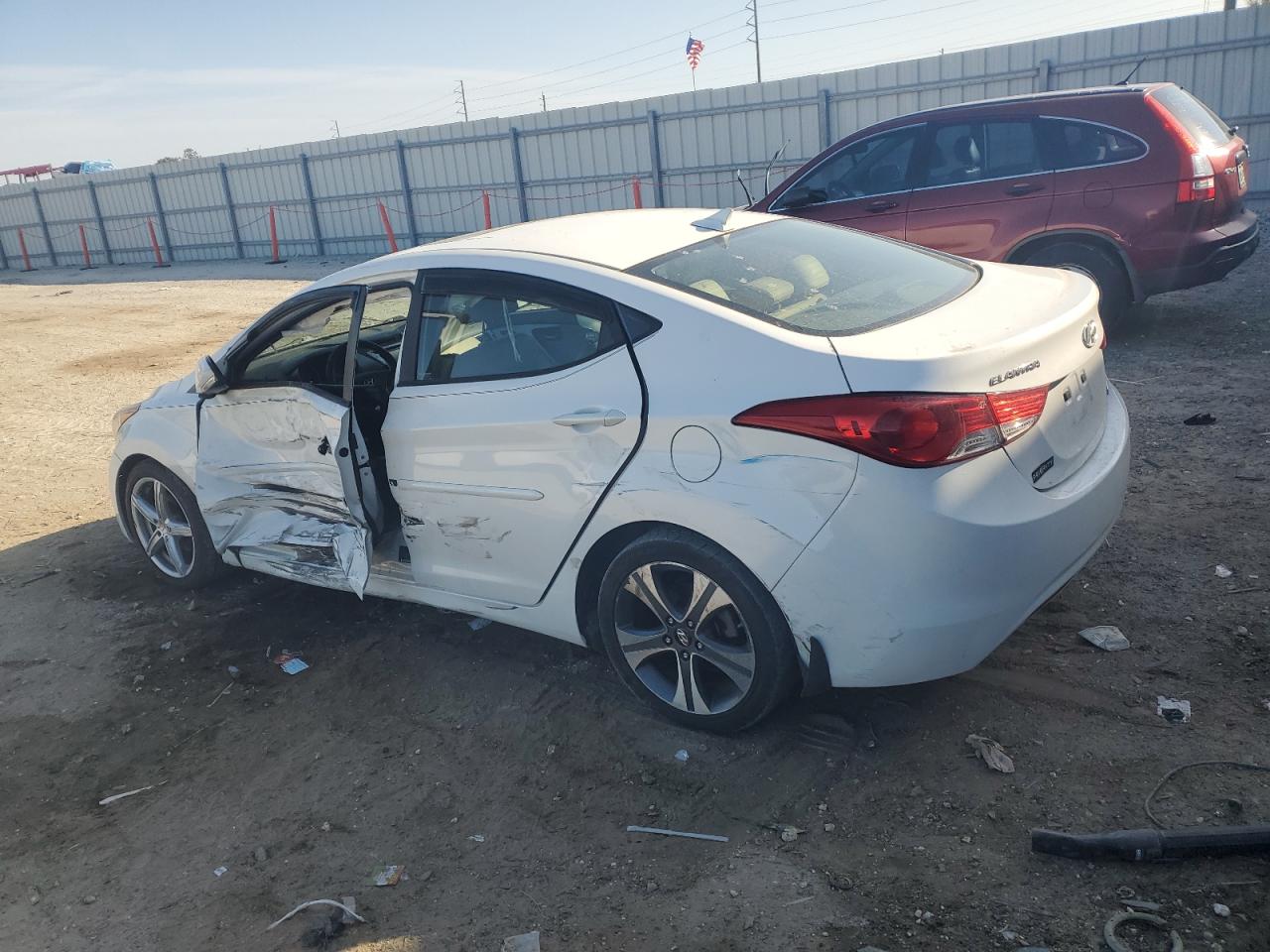 2013 Hyundai Elantra - Image 2