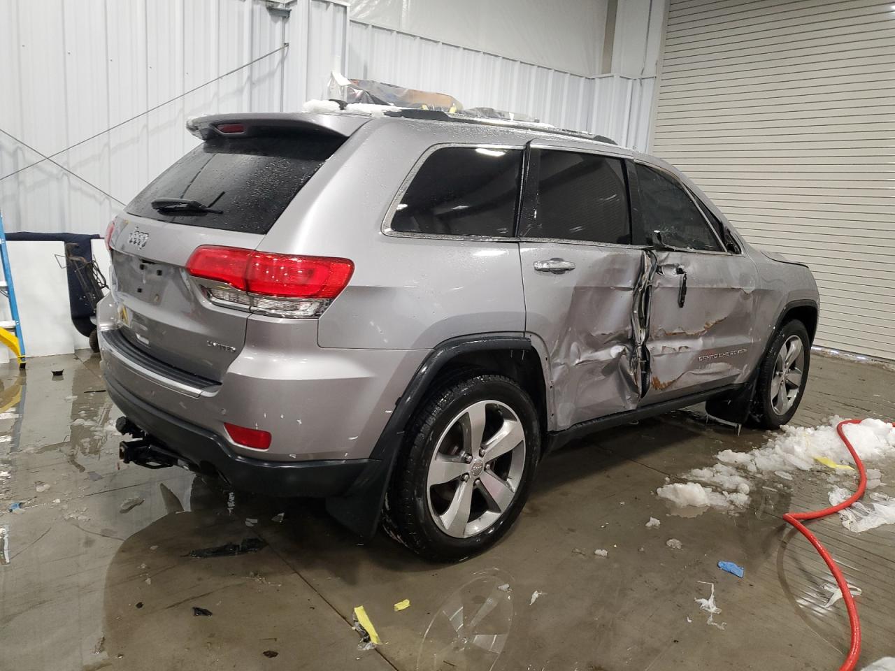 2016 Jeep Grand Cherokee - Image 3