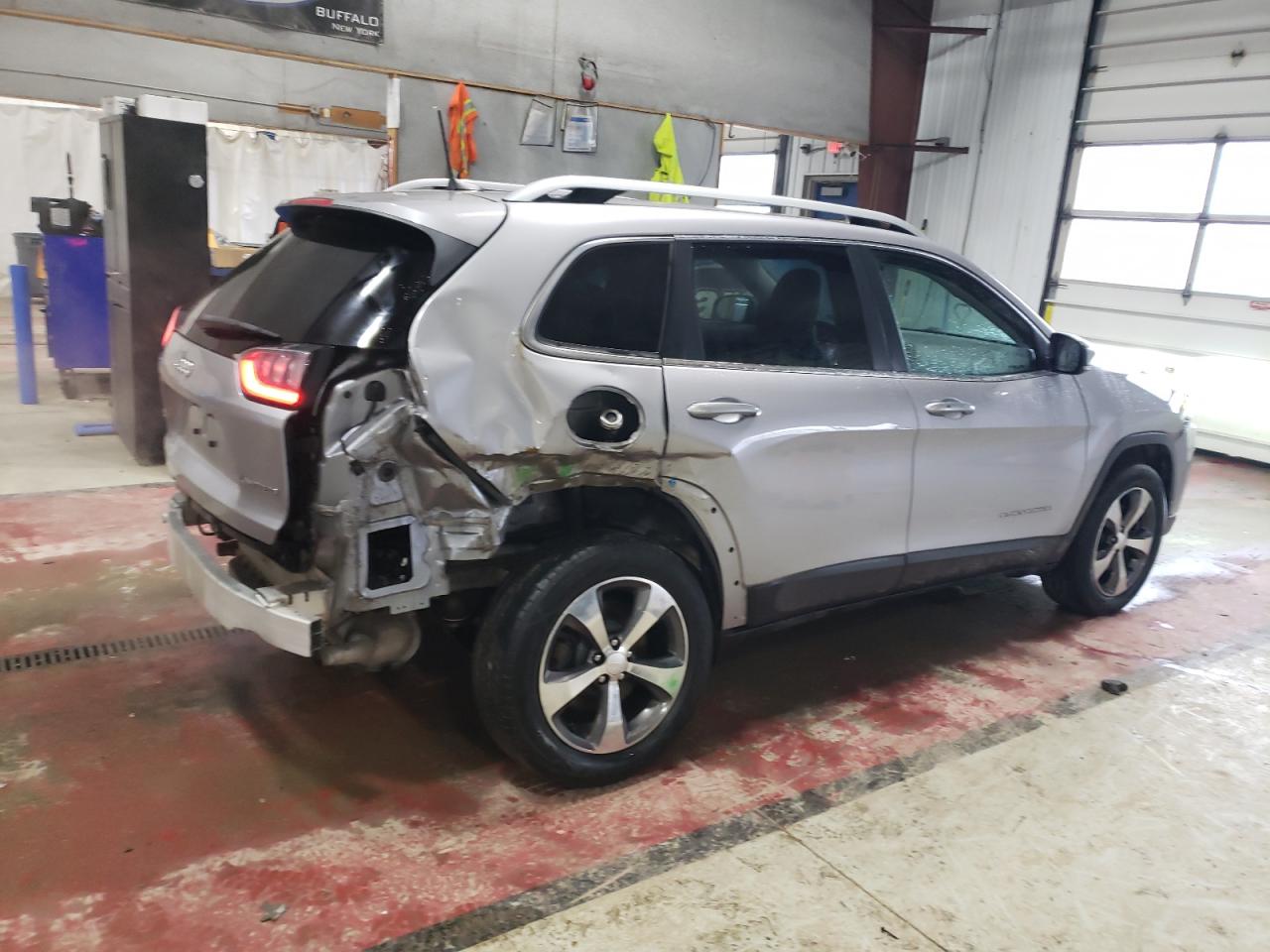 2019 Jeep Grand Cherokee - Image 3