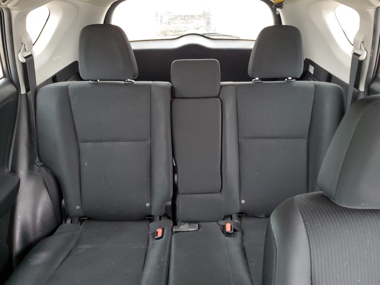 2018 Toyota RAV 4 - Image 10