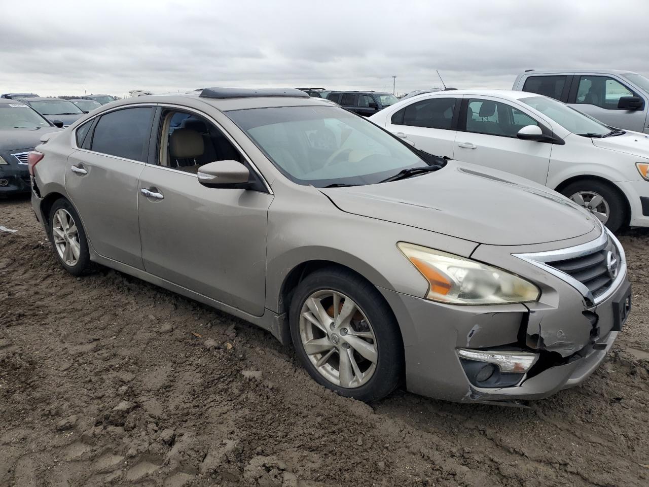 2013 Nissan Altima - Image 4