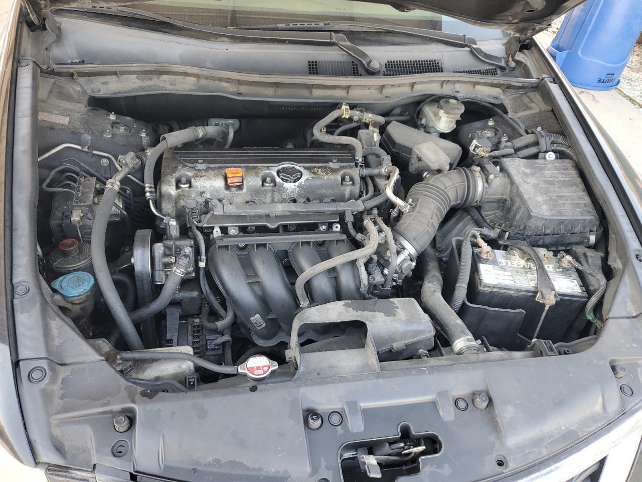 2009 Honda Accord - Image 11