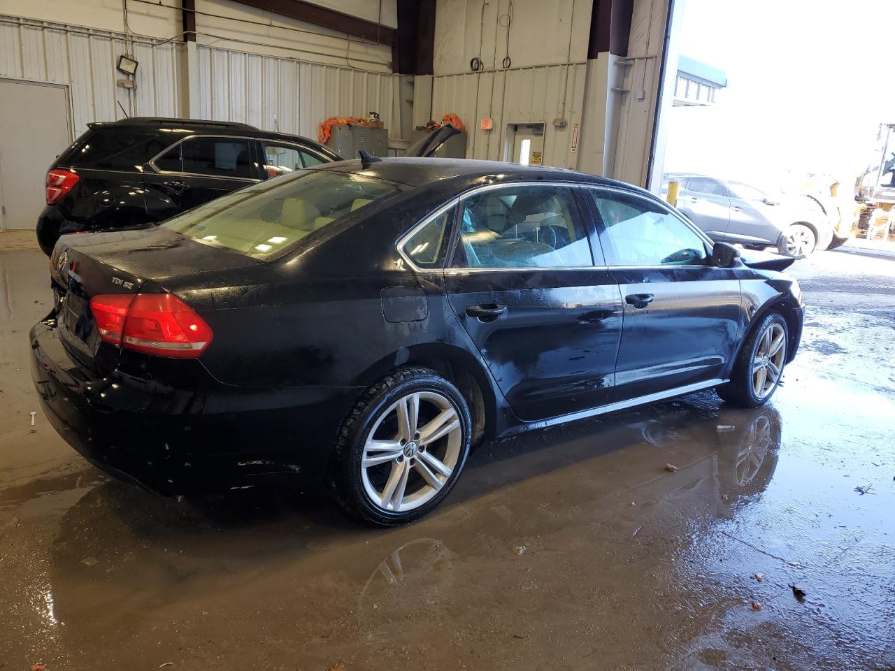 2014 Volkswagen Passat - Image 3