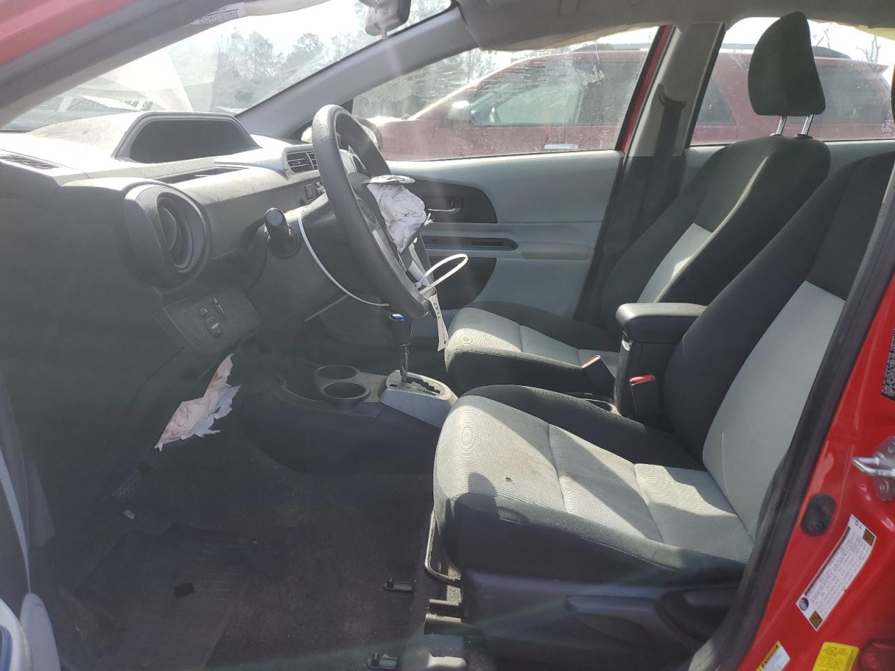 2012 Toyota Prius - Image 7